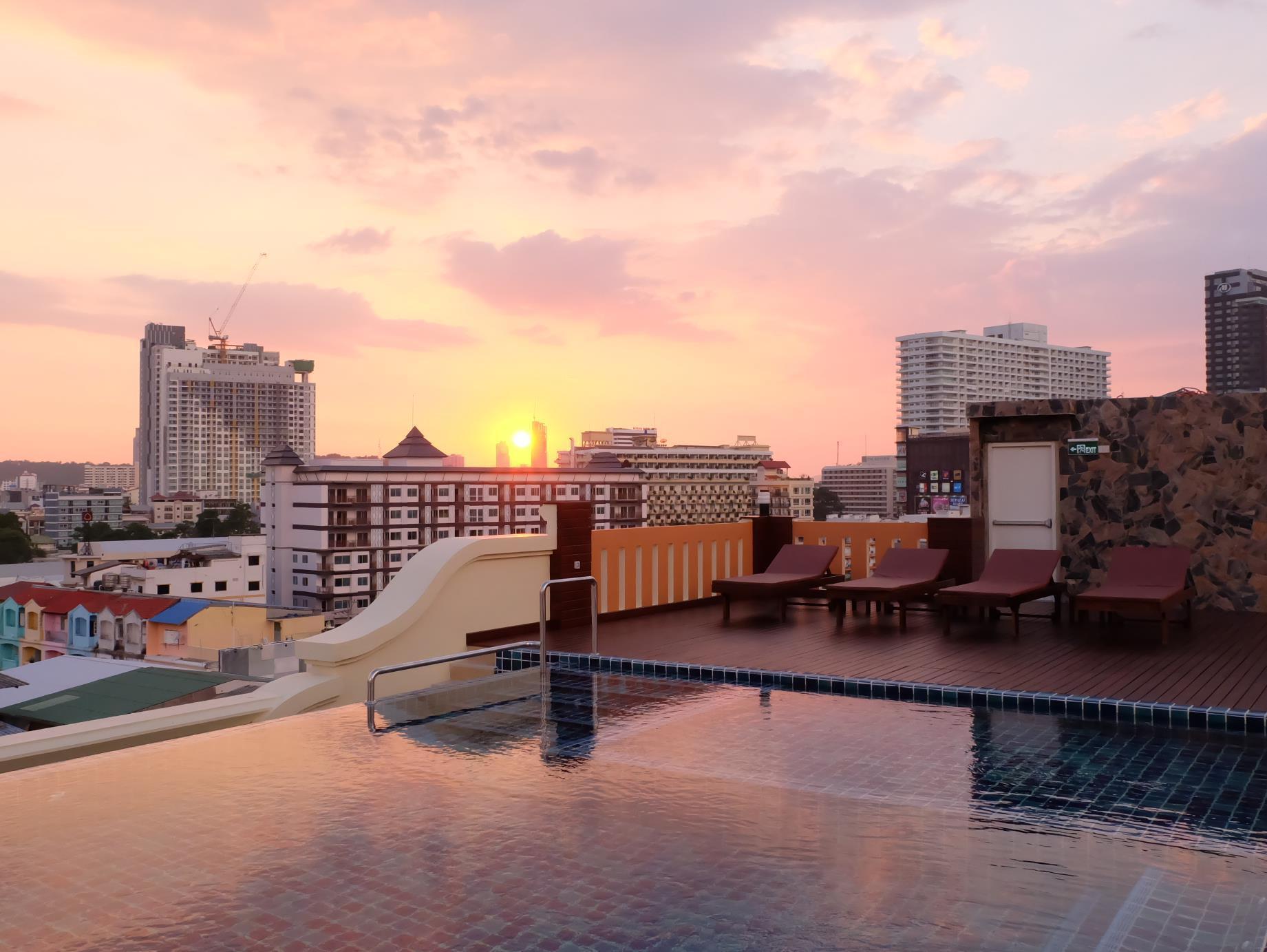 D Hotel Pattaya Exterior foto